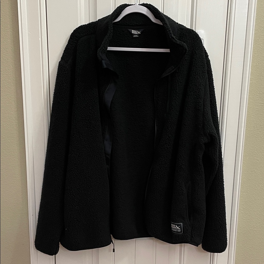 Eddie Bauer Men’s Black Fleece Jacket - Picture 2 of 7